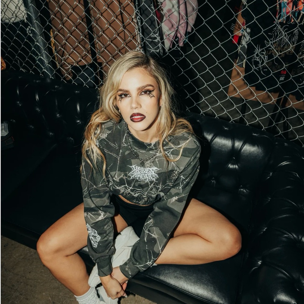 DARC WEB “GWEN” CROPPED CREWNECK in SPIDER CAMO